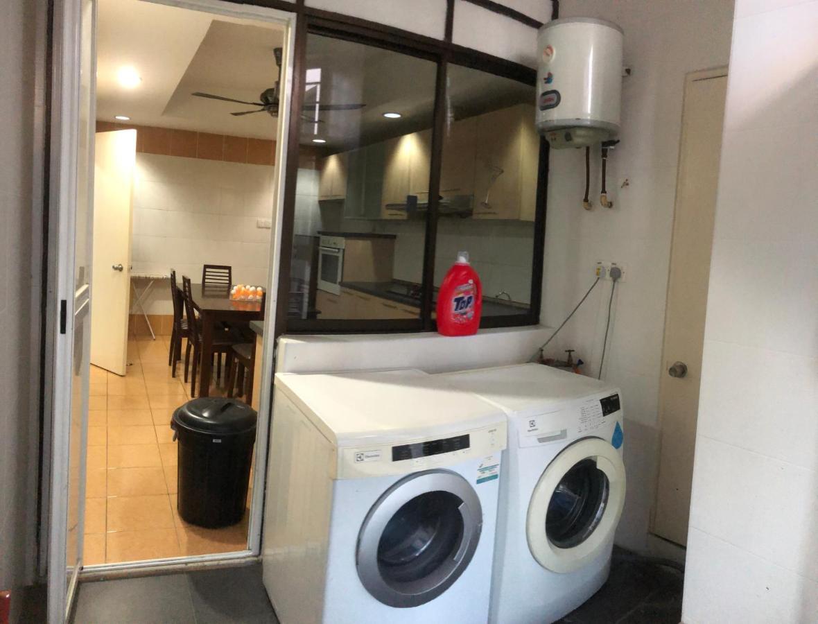 Fahrenheit 88, 19 Apartment
