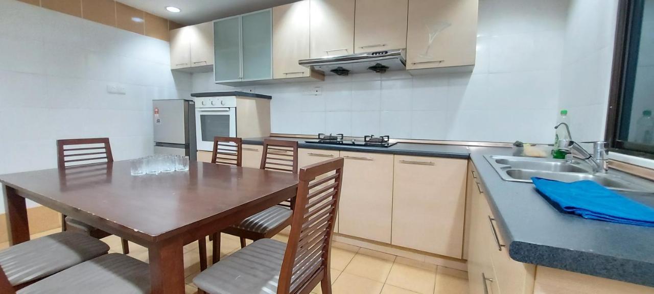 Fahrenheit 88, Apartemen *